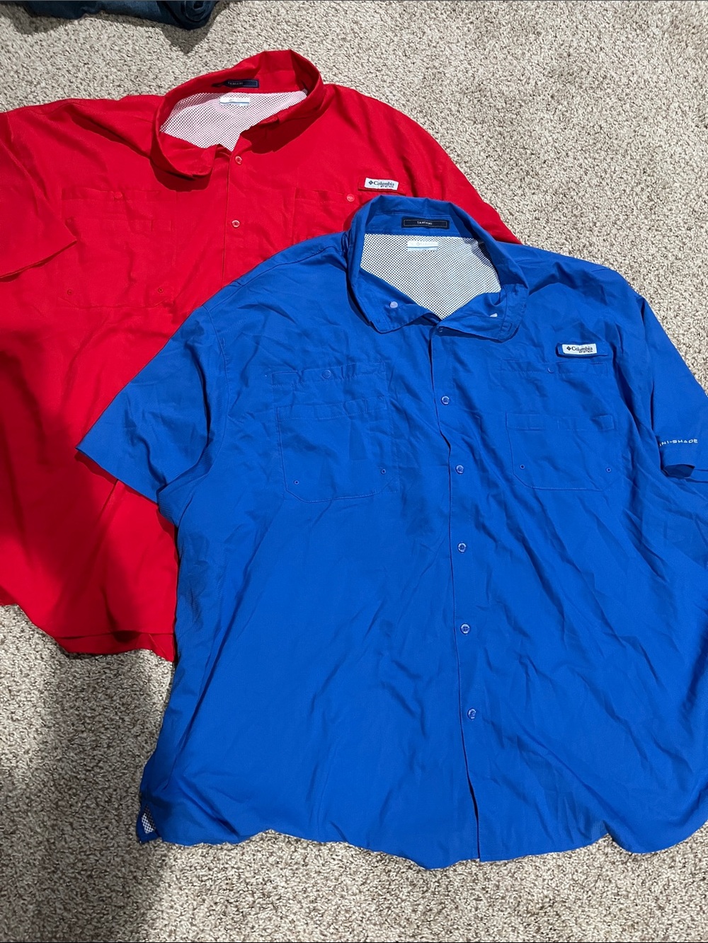 Columbia Short-Sleeve Button Down Shirts - Blue and Red